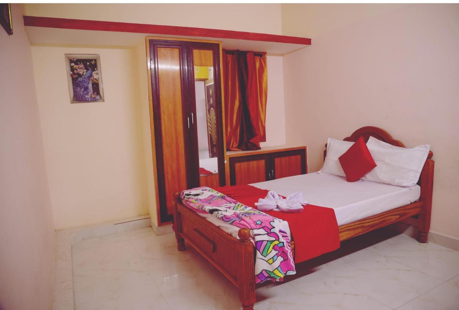 Garuda Grand Appartement Tirupati Buitenkant foto