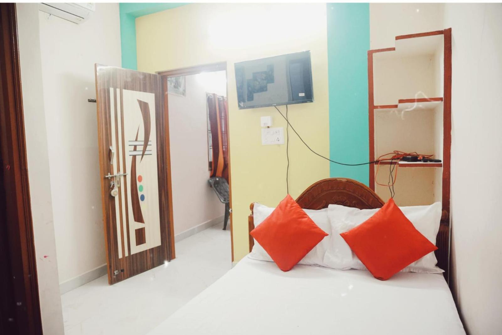 Garuda Grand Appartement Tirupati Buitenkant foto